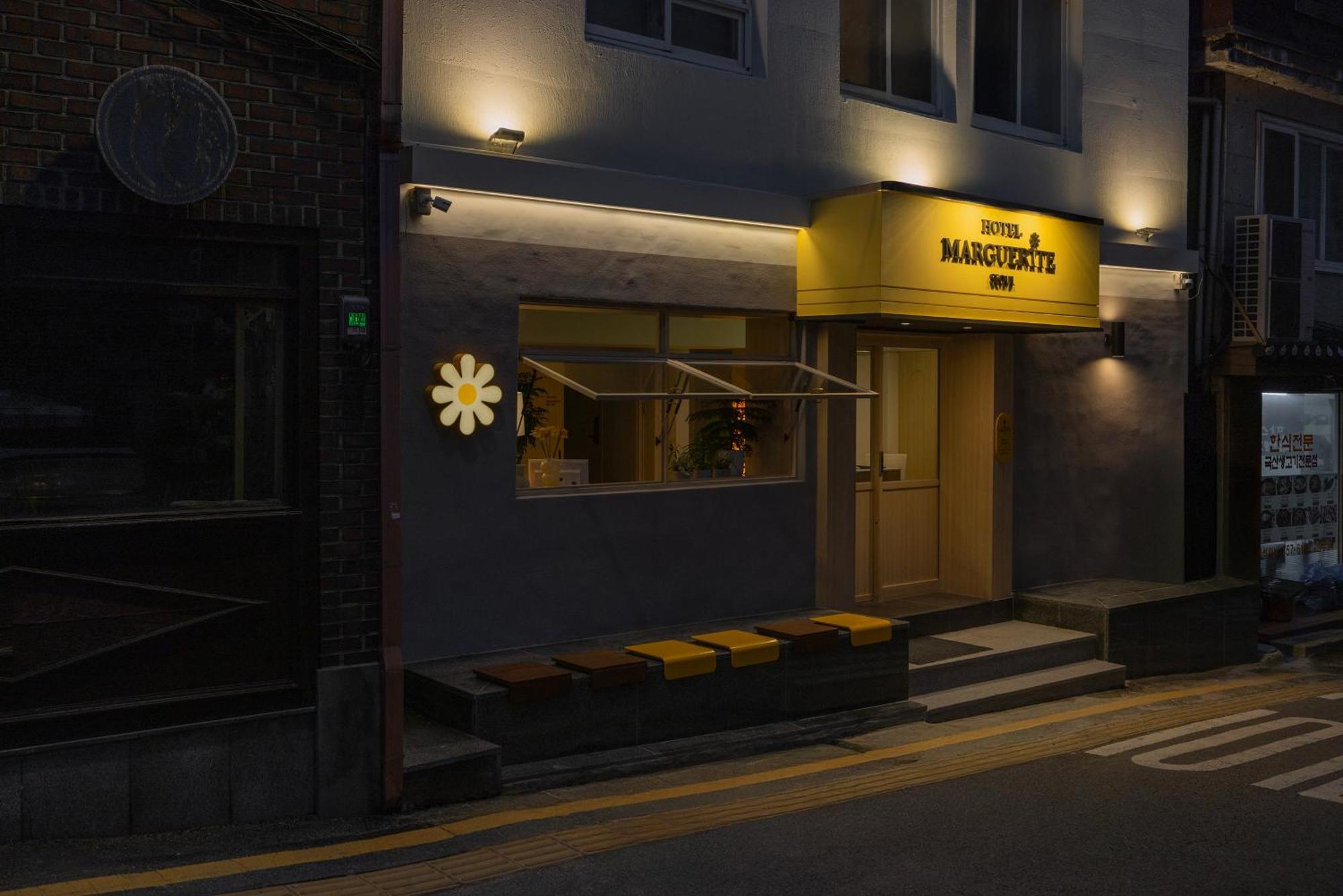 2025 Renovated- Hotel Marguerite Seoul Exteriör bild
