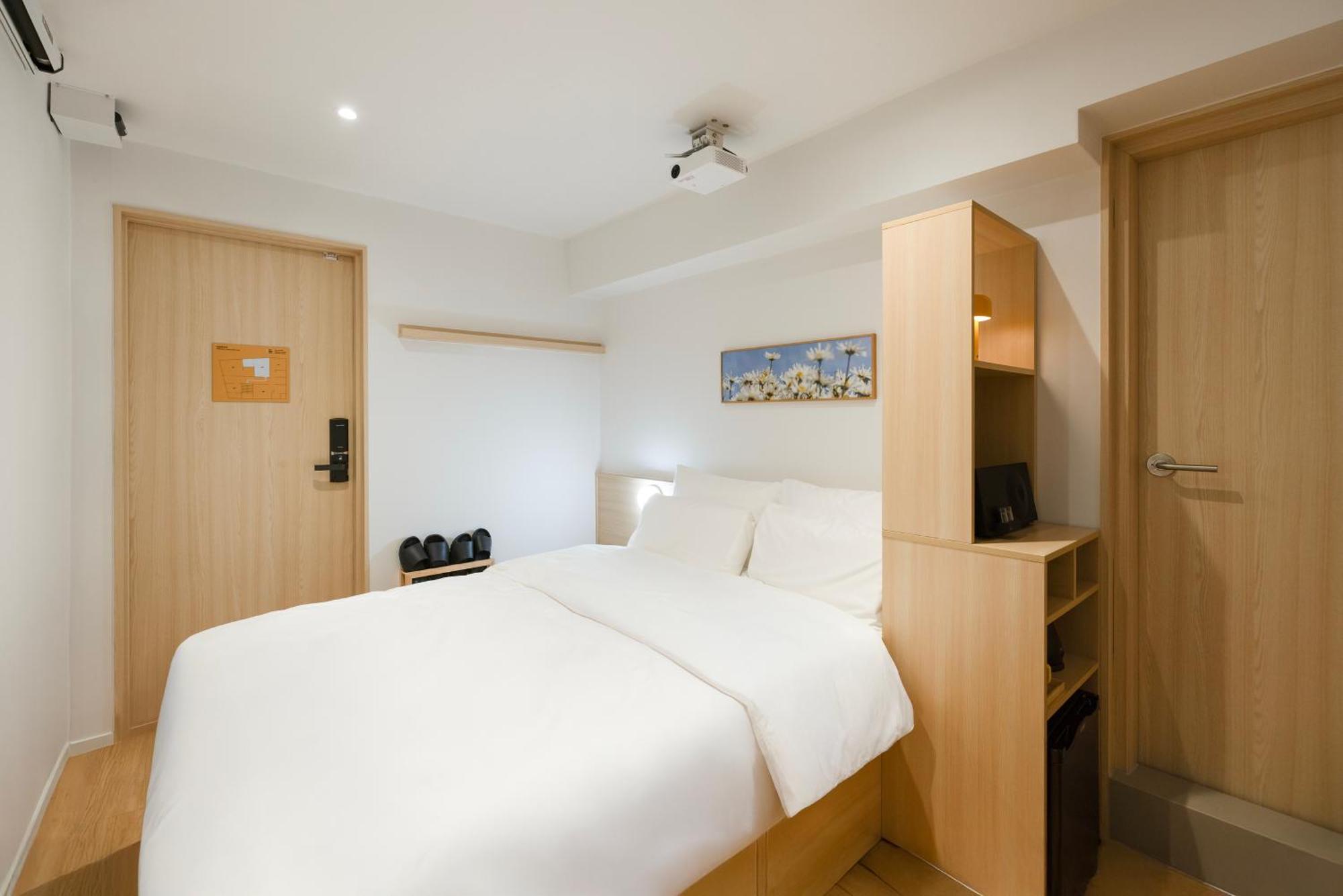 2025 Renovated- Hotel Marguerite Seoul Exteriör bild